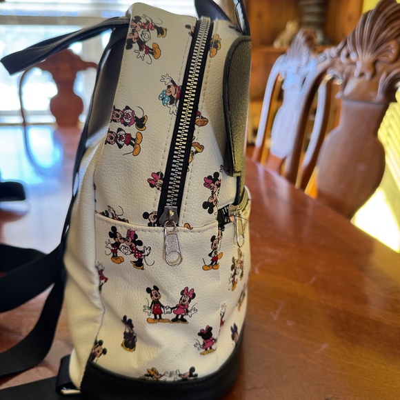 Disney Mickey & Minnie Mini Backpack Adjustable straps & Minnie Ears & Bow NEW - Picture 5 of 8